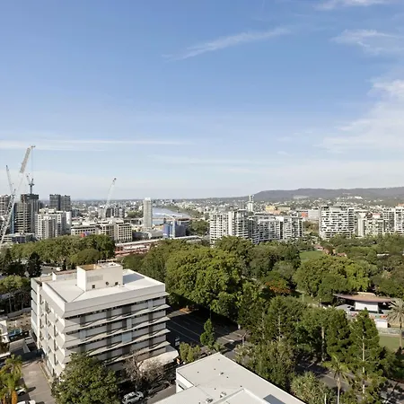 Hotel Grand Chancellor Brisbane Exterior photo